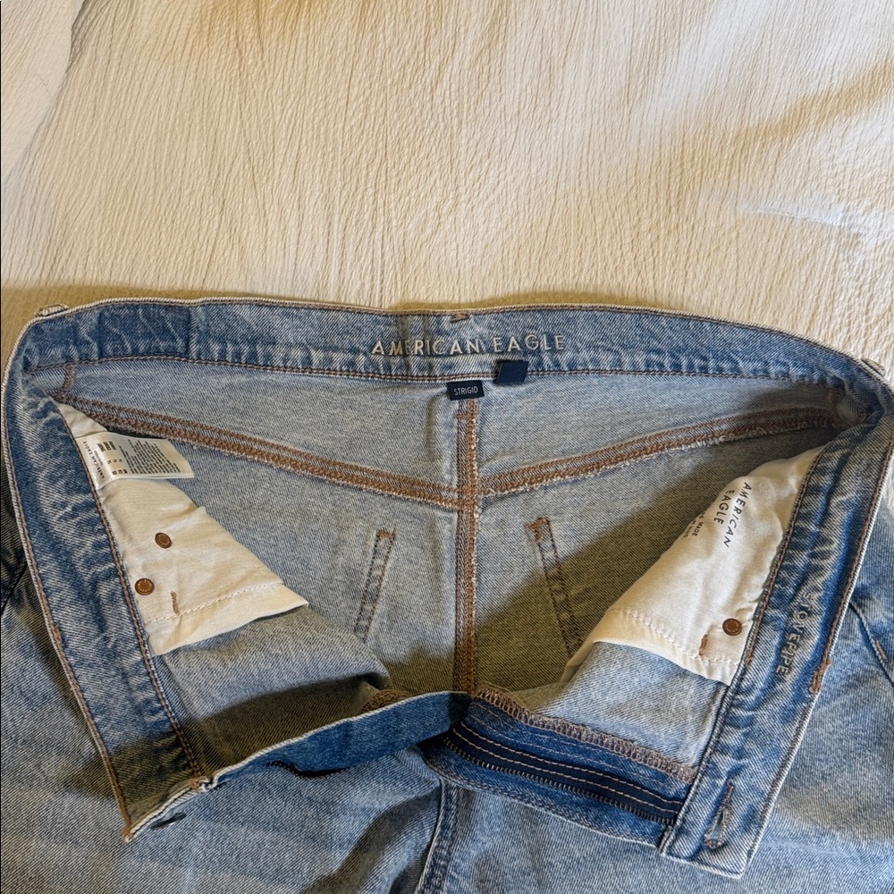 American Eagle Light Blue jeans